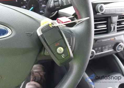 2020 Ford Escape Se from USA, damaged, VIN 1FMCU9G64LUB85887